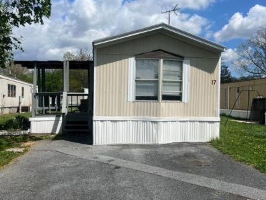 17 Caravan Court, Middletown, PA 17057 Main Photo