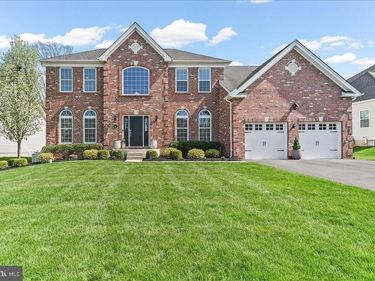 16 GREEN WAY DRIVE, DOYLESTOWN, PA 18901