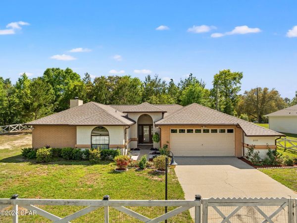 2199 Sunny Hills Boulevard , Chipley, FL 32428