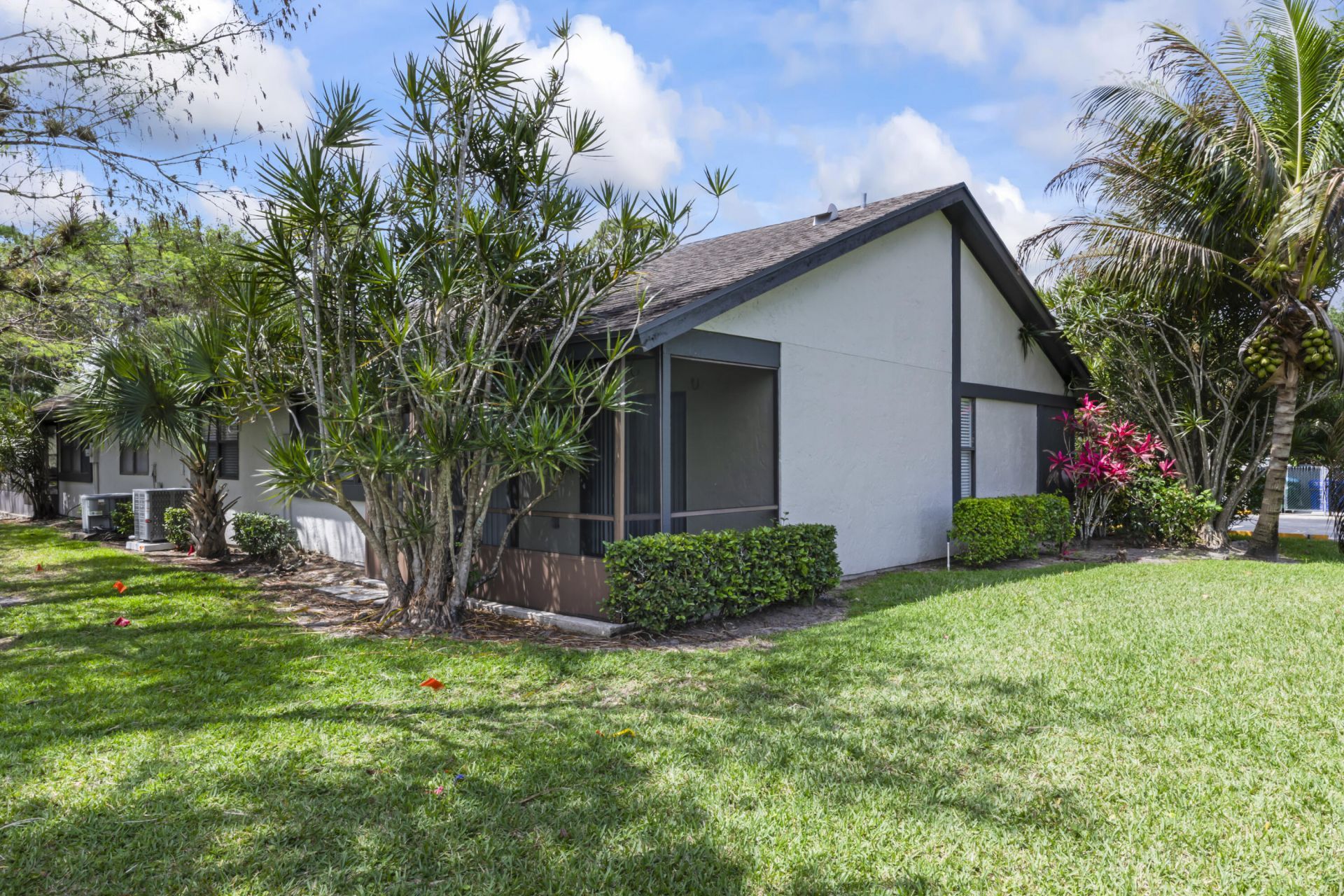 364 Quebec Court, Royal Palm Beach, FL 33411 Photo