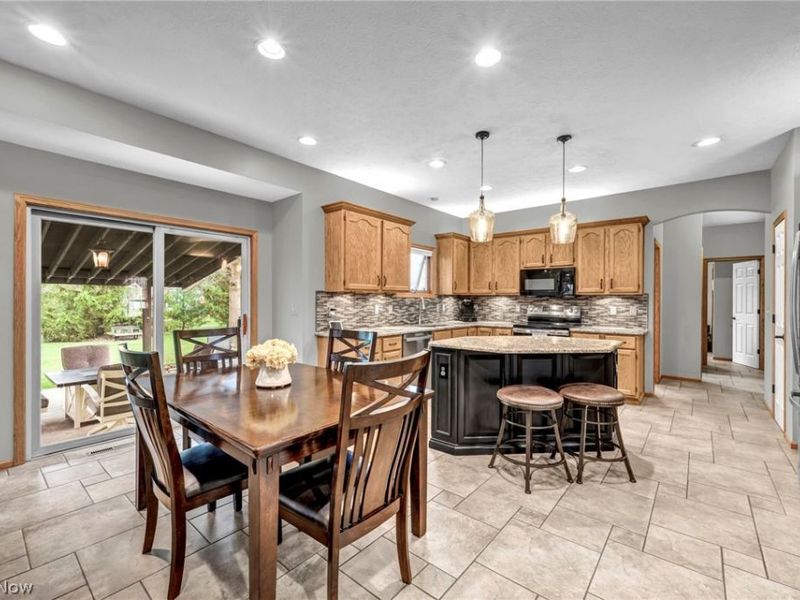 17200 GREENWOOD Drive, Strongsville, OH 44149 Photo 14