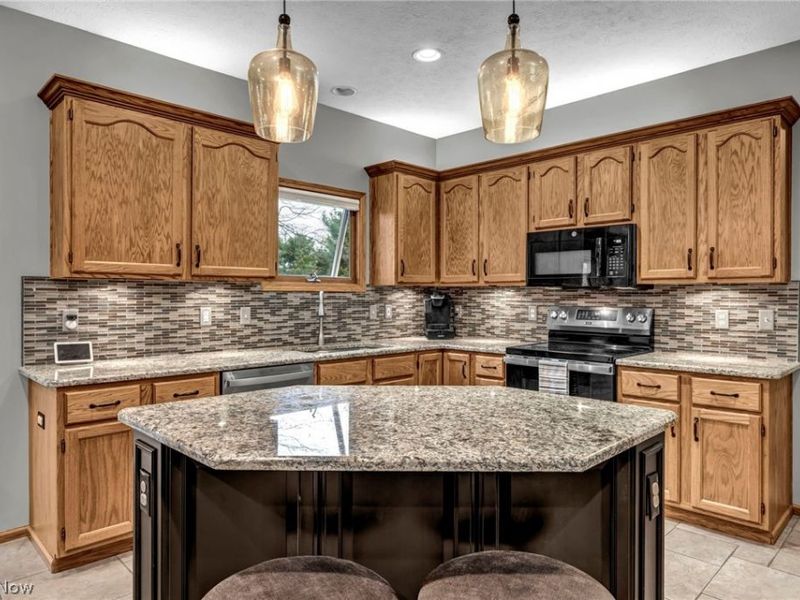 17200 GREENWOOD Drive, Strongsville, OH 44149 Photo 16