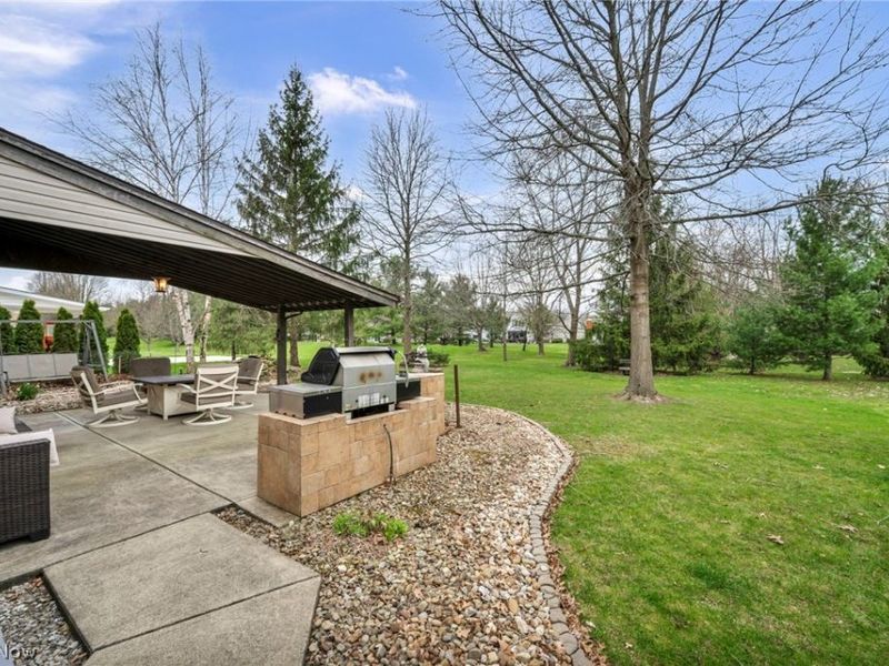 17200 GREENWOOD Drive, Strongsville, OH 44149 Photo 46