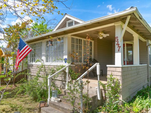 547 Laurel Street, Central Point, OR 97502