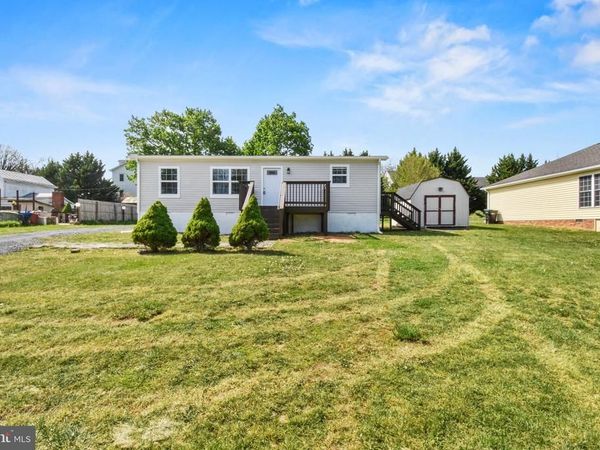 136 S WATER STREET, WOODSTOCK, VA 22664