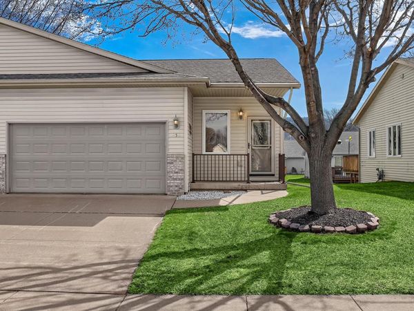 936 8th AVENUE N, Onalaska, WI 54650