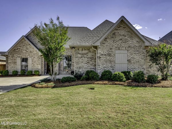 1006 Kensington Drive, Flowood, MS 39232