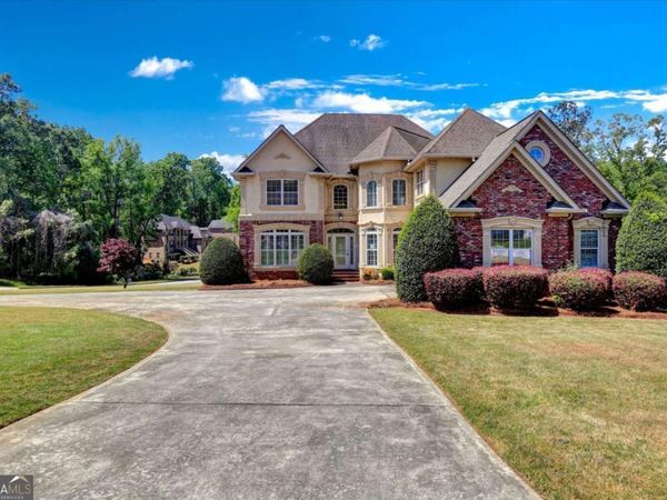 2104 Autumn Chase Drive, Stockbridge, GA 30281