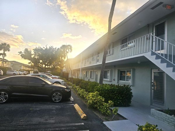 2600 SW 22nd Avenue, Unit 908, Delray Beach, FL 33445
