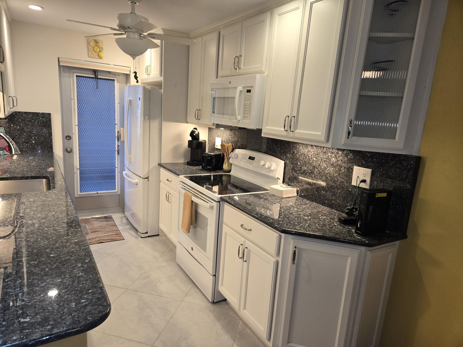 105 NE 19th Avenue, Unit 260, Deerfield Beach, FL 33441 Photo