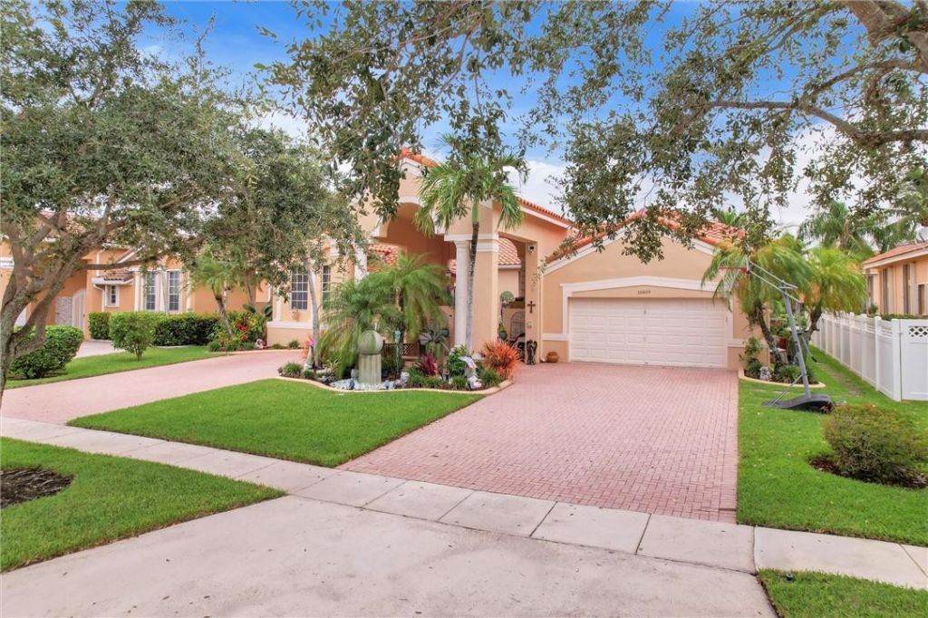 16469 NW 12th Street, Pembroke Pines, FL 33028 Photo