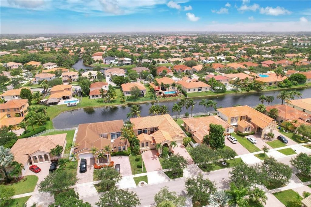 16469 NW 12th Street, Pembroke Pines, FL 33028 Photo