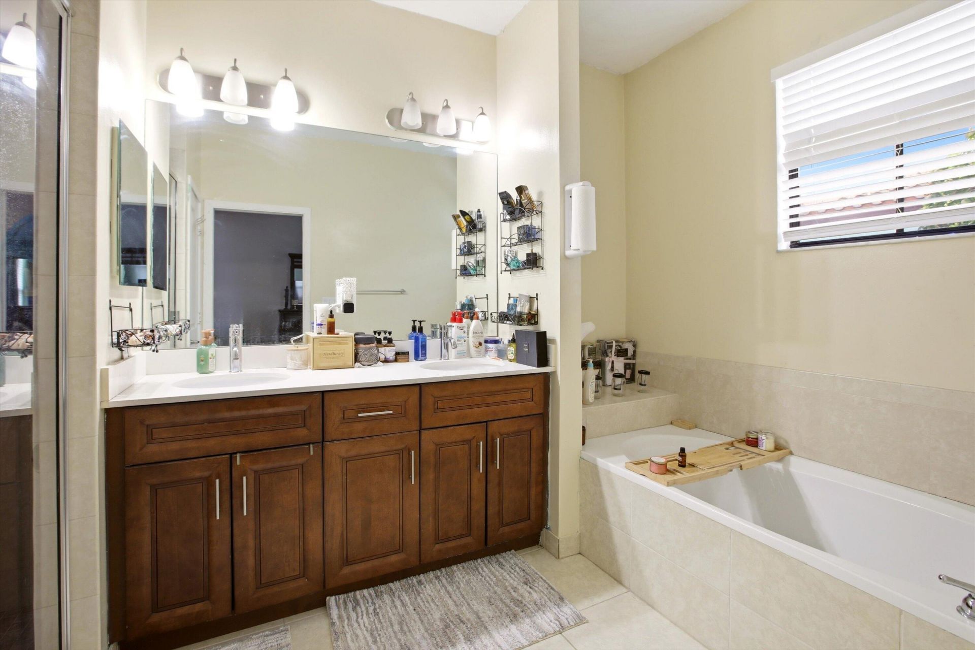 6026 Pine Tree Way, Unit 6026, Riviera Beach, FL 33410 Photo