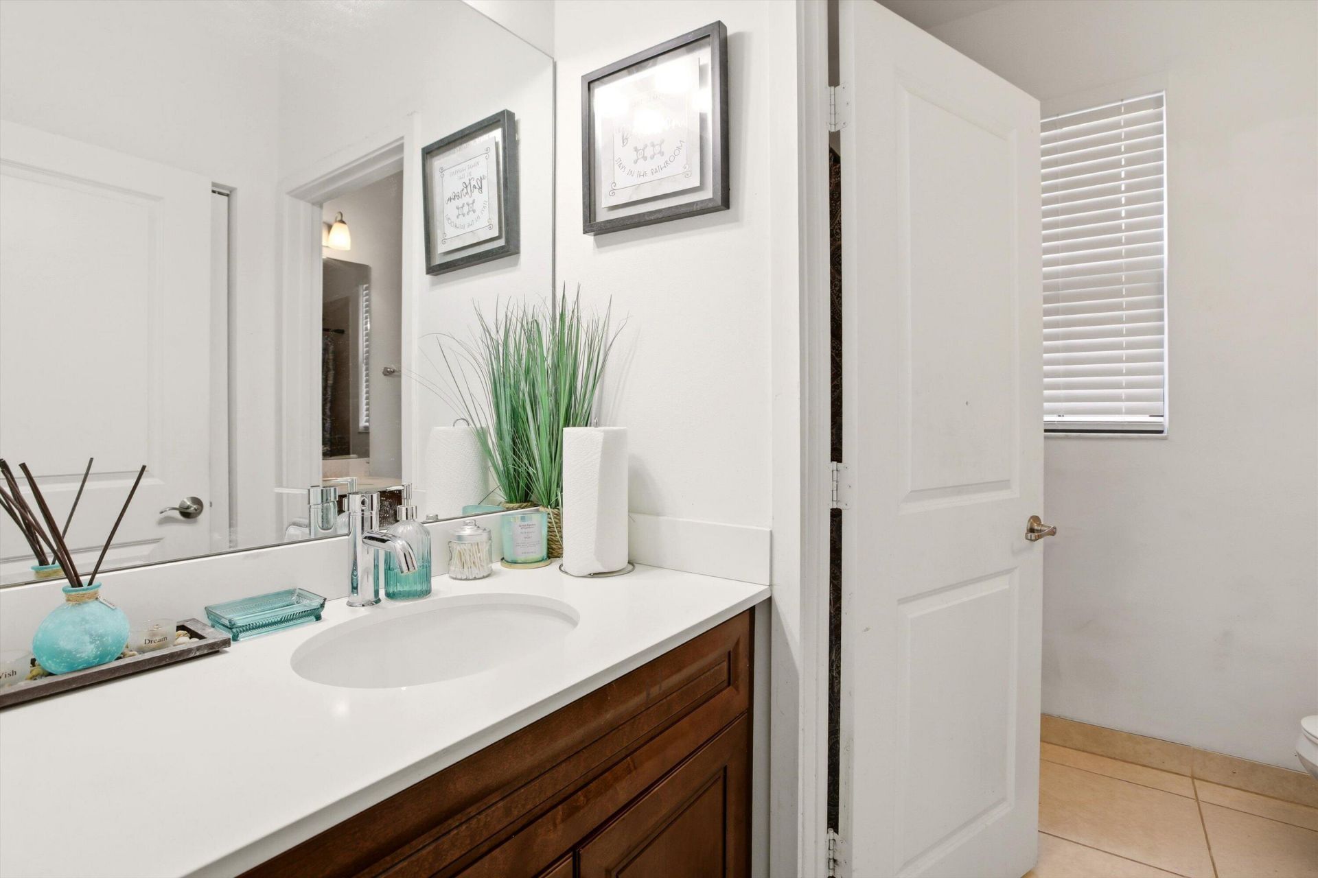 6026 Pine Tree Way, Unit 6026, Riviera Beach, FL 33410 Photo