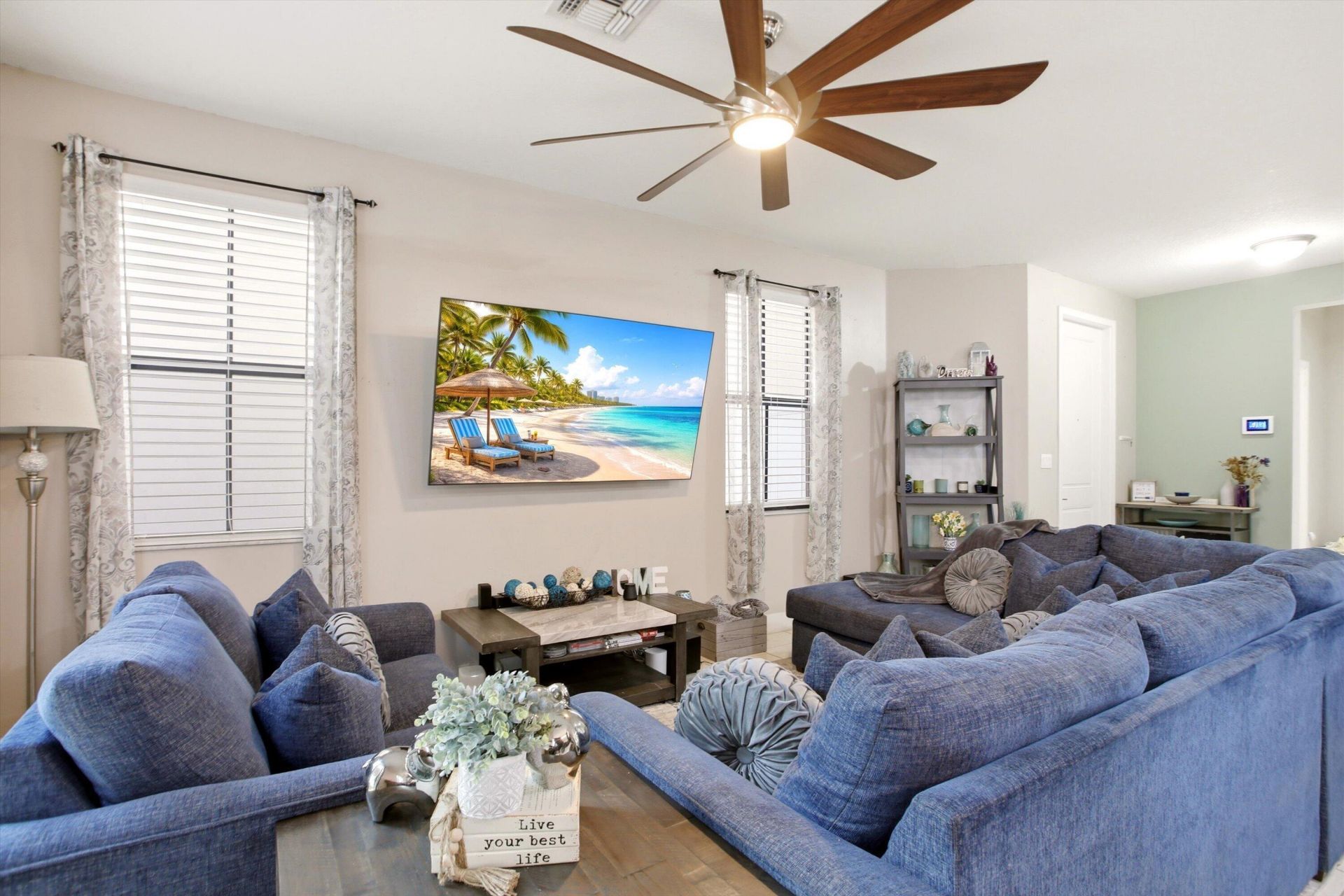 6026 Pine Tree Way, Unit 6026, Riviera Beach, FL 33410 Photo