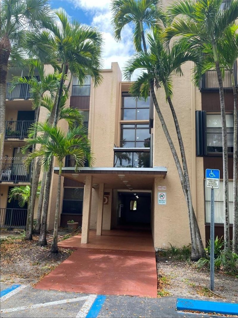 14201 N Kendall Dr, Unit 407D, Miami, FL 33186 Photo