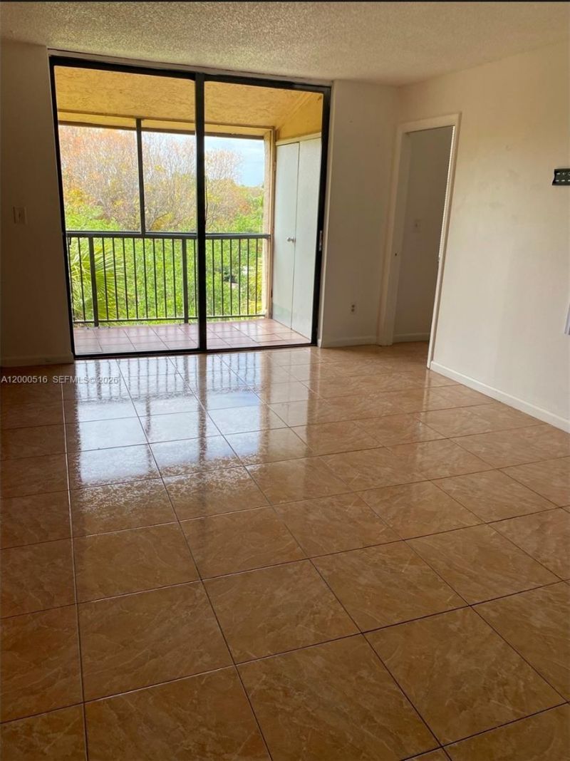14201 N Kendall Dr, Unit 407D, Miami, FL 33186 Photo