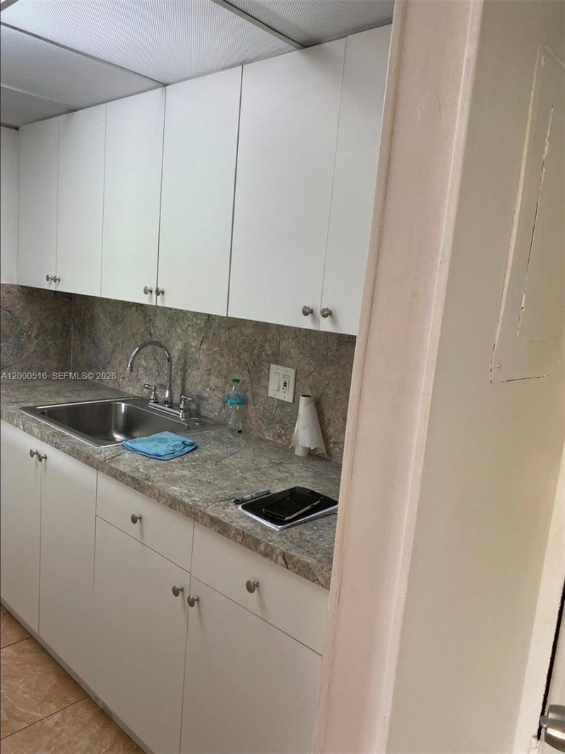 14201 N Kendall Dr, Unit 407D, Miami, FL 33186 Photo