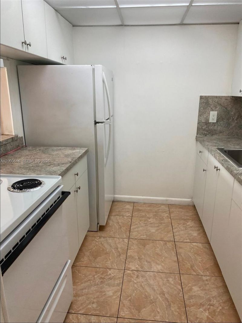 14201 N Kendall Dr, Unit 407D, Miami, FL 33186 Photo