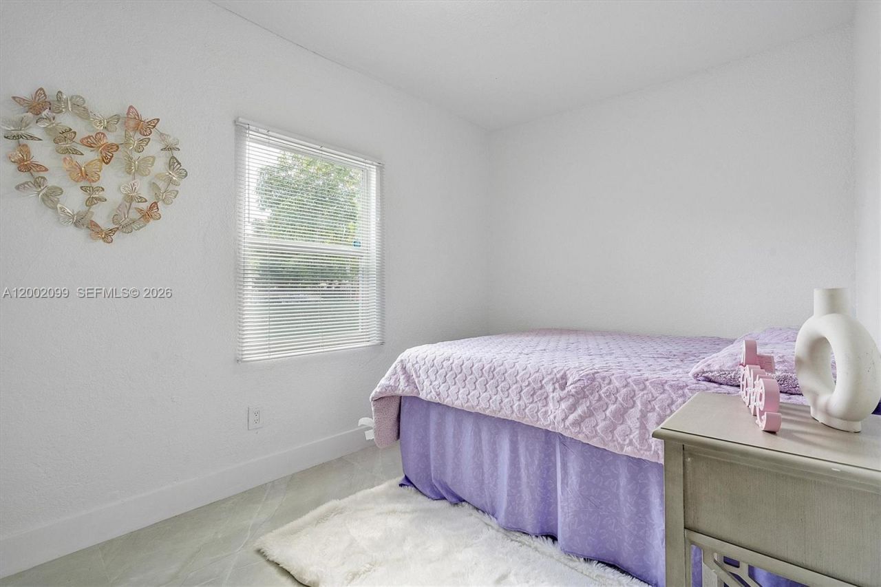 1810 NW 47th St, Miami, FL 33142 Photo