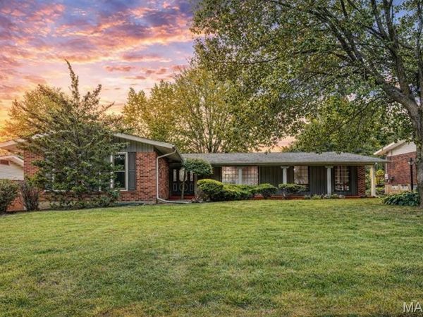 2520 Greenberry Drive, Florissant, MO 63033