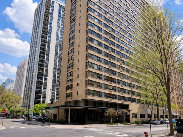 850 N Dewitt Place, Unit 15F, Chicago, IL 60611