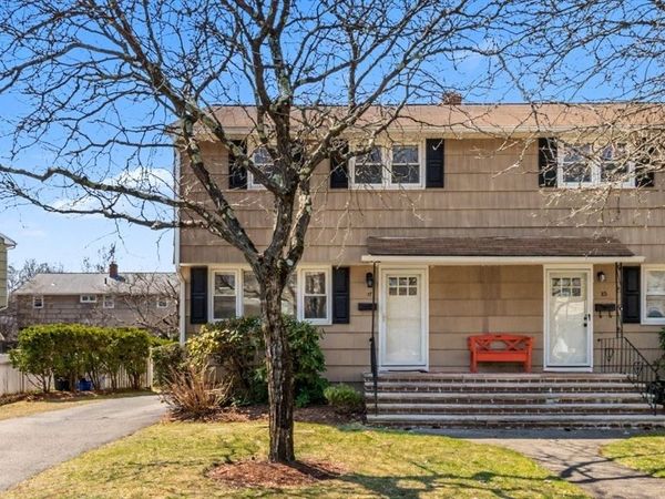 17 Charles Rd, Unit 17, Winchester, MA 01890