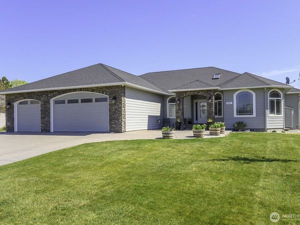 907 S Sand Dune Road , Moses Lake, WA 98837