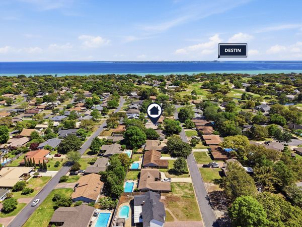 12 Pinehurst Drive, Shalimar, FL 32579