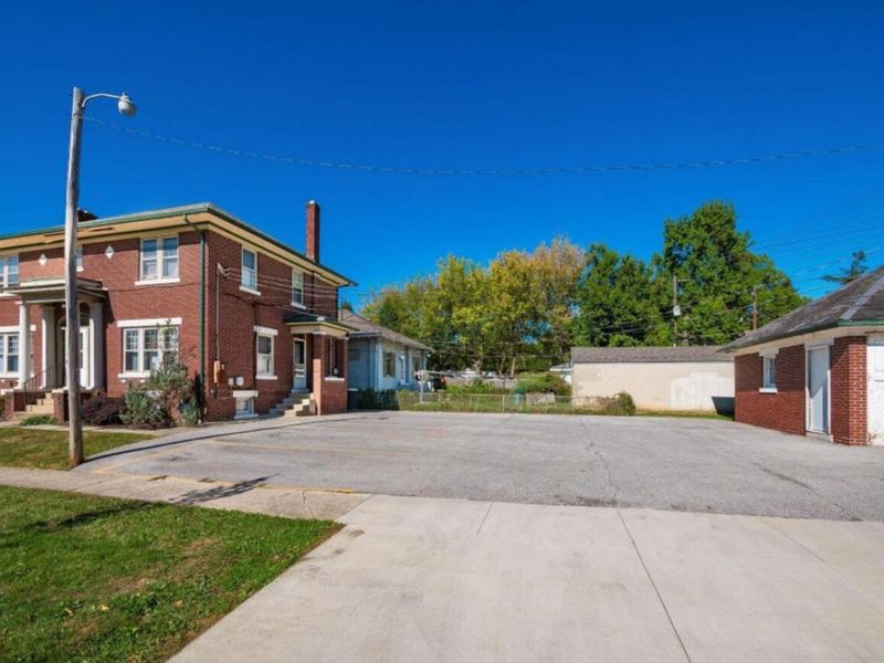 3840 N High, Unit unit G, Columbus, OH 43214 Photo 3