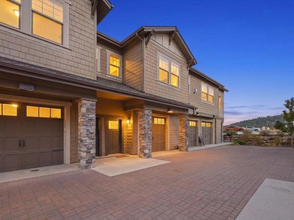 24493 E Pinnacle Ct, Liberty Lake, WA 99019