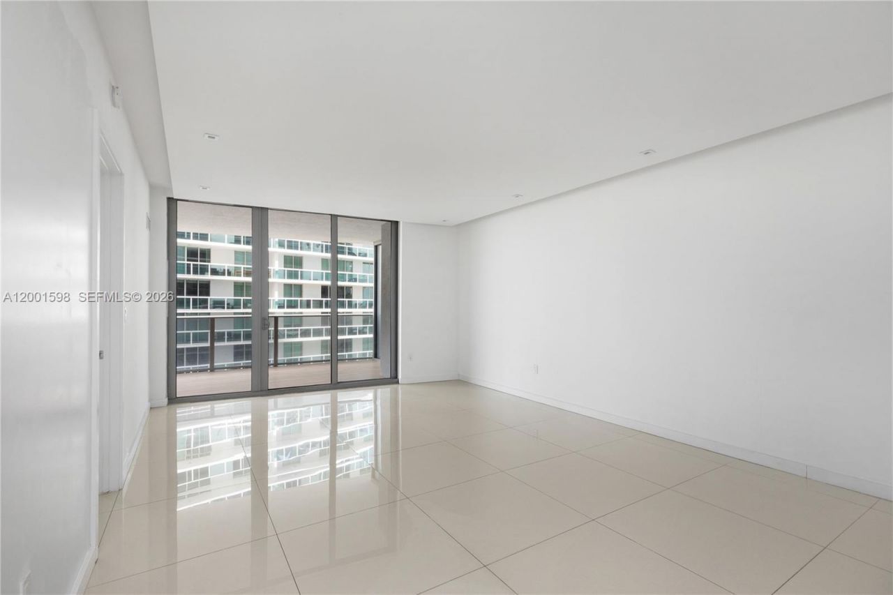 488 NE 18th St, Unit 1807, Miami, FL 33132 Photo