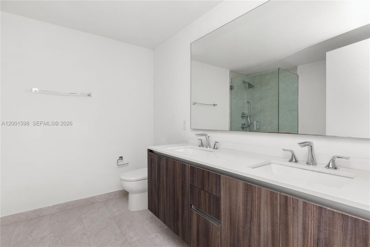 488 NE 18th St, Unit 1807, Miami, FL 33132 Photo