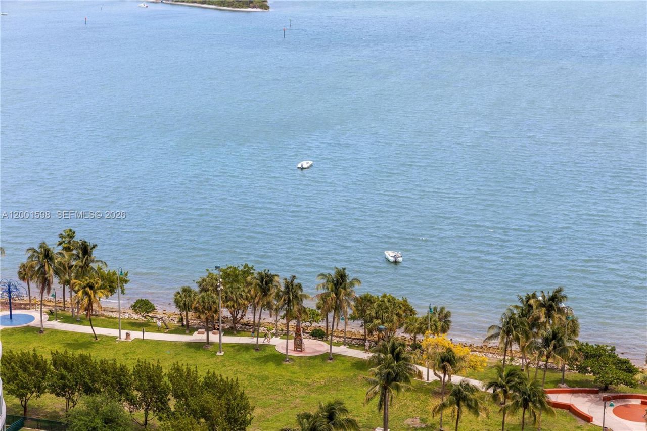 488 NE 18th St, Unit 1807, Miami, FL 33132 Photo