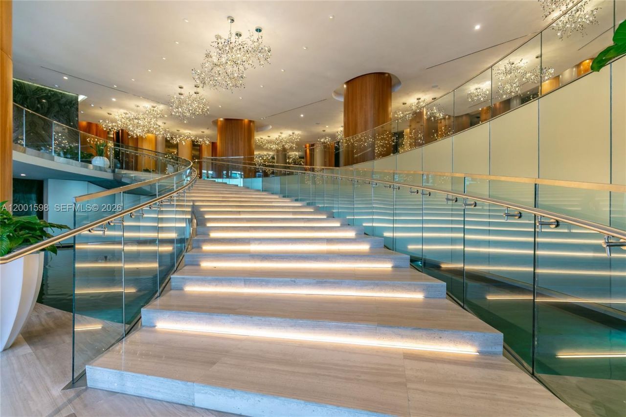 488 NE 18th St, Unit 1807, Miami, FL 33132 Photo