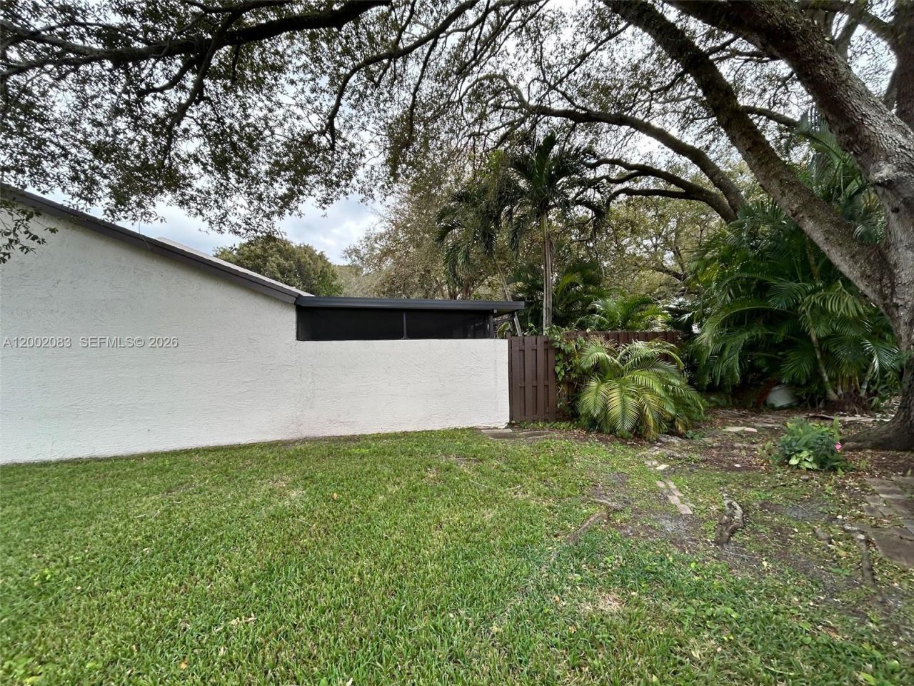 1540 NW 98th Ter, Pembroke Pines, FL 33024 Photo