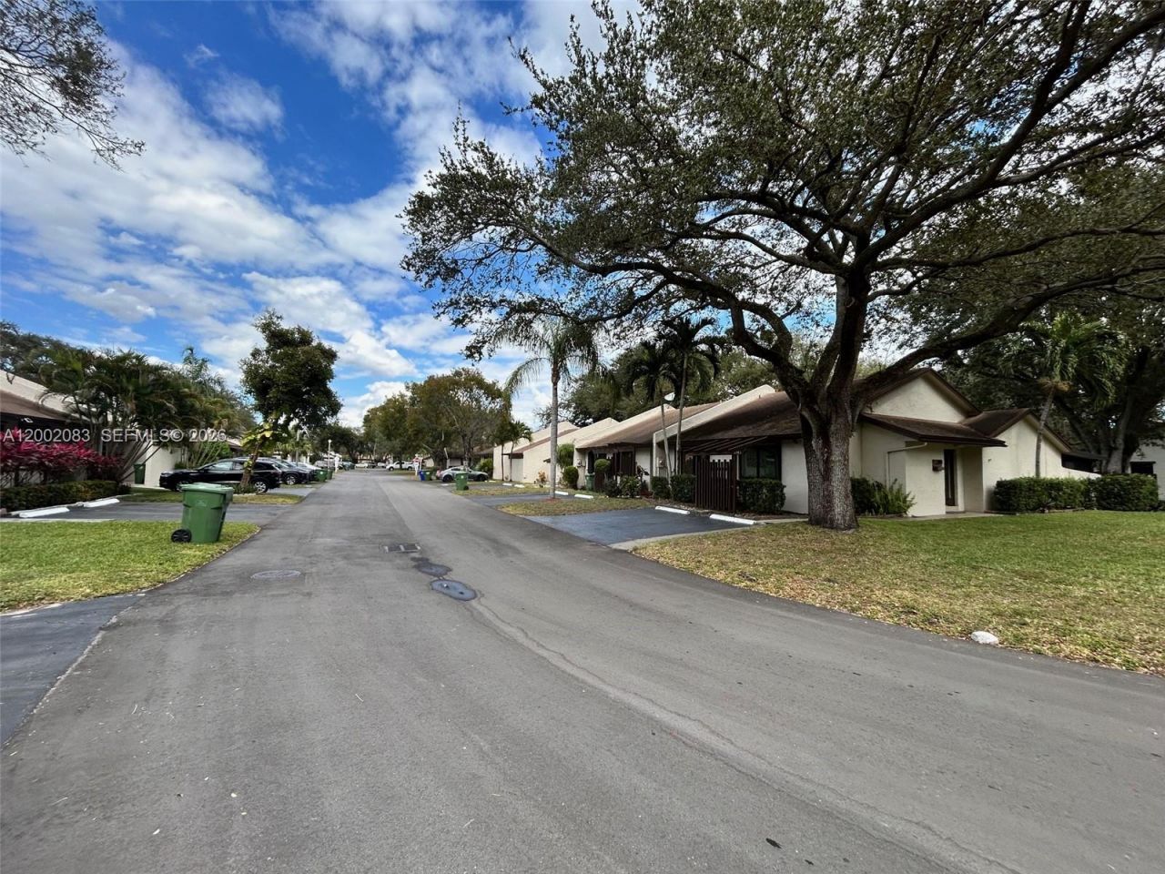 1540 NW 98th Ter, Pembroke Pines, FL 33024 Photo