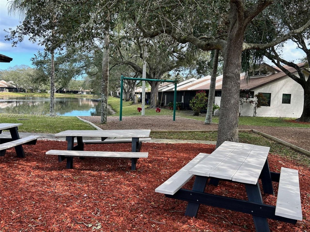 1540 NW 98th Ter, Pembroke Pines, FL 33024 Photo