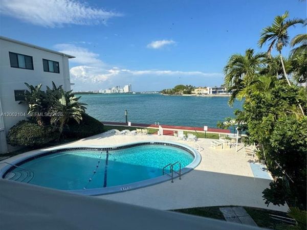 10281 E Bay Harbor Dr, Unit C3, Bay Harbor Islands, FL 33154