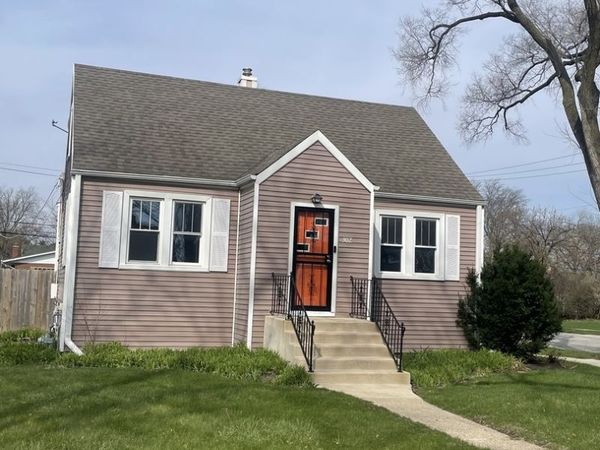 302 S Walnut Street , Bensenville, IL 60106