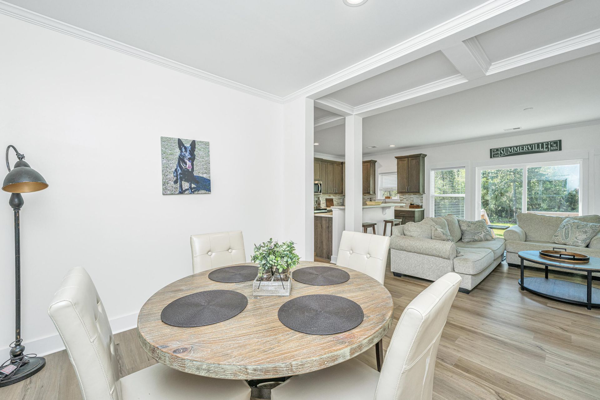 380 Rhode Drive Photo 15