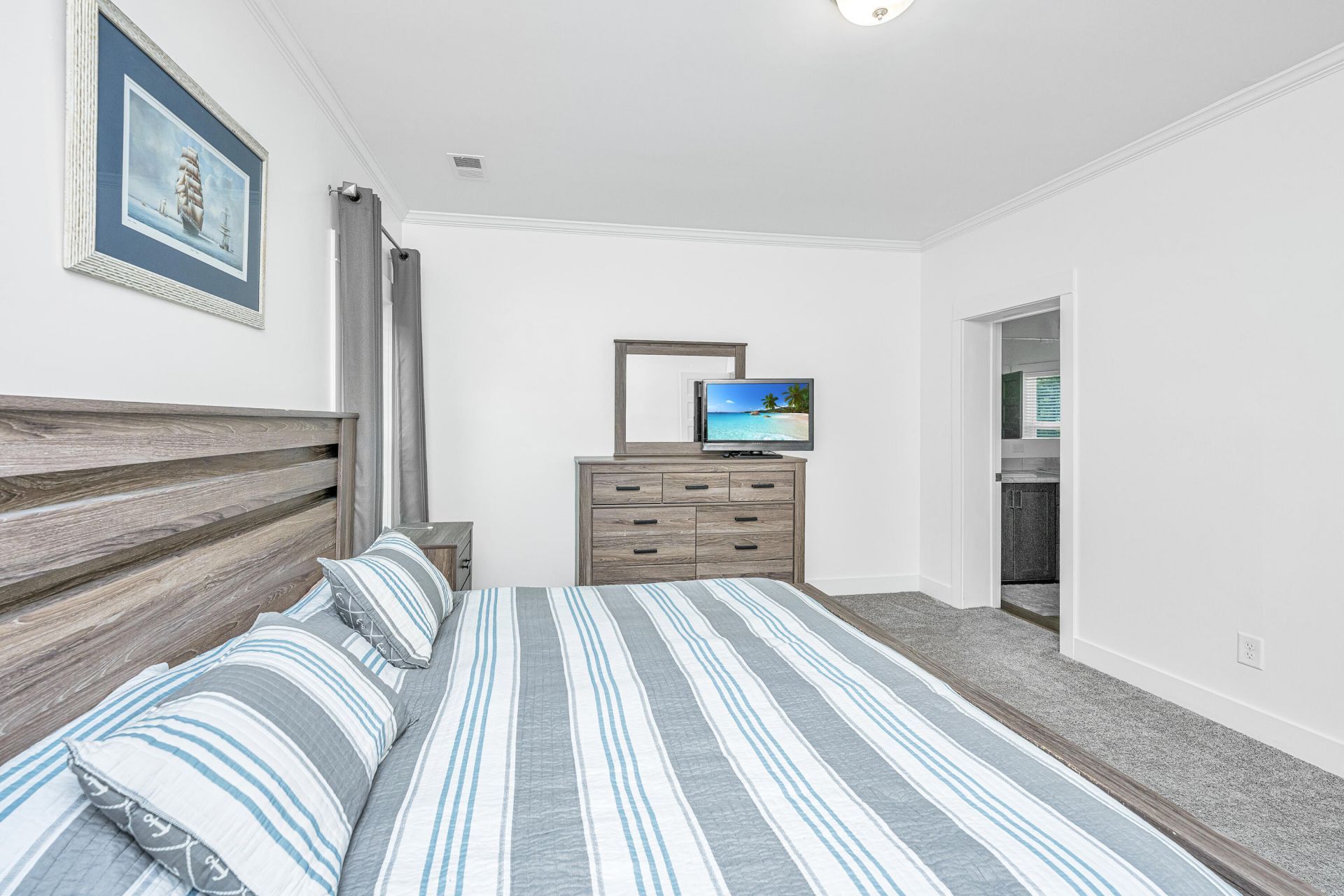 380 Rhode Drive Photo 18