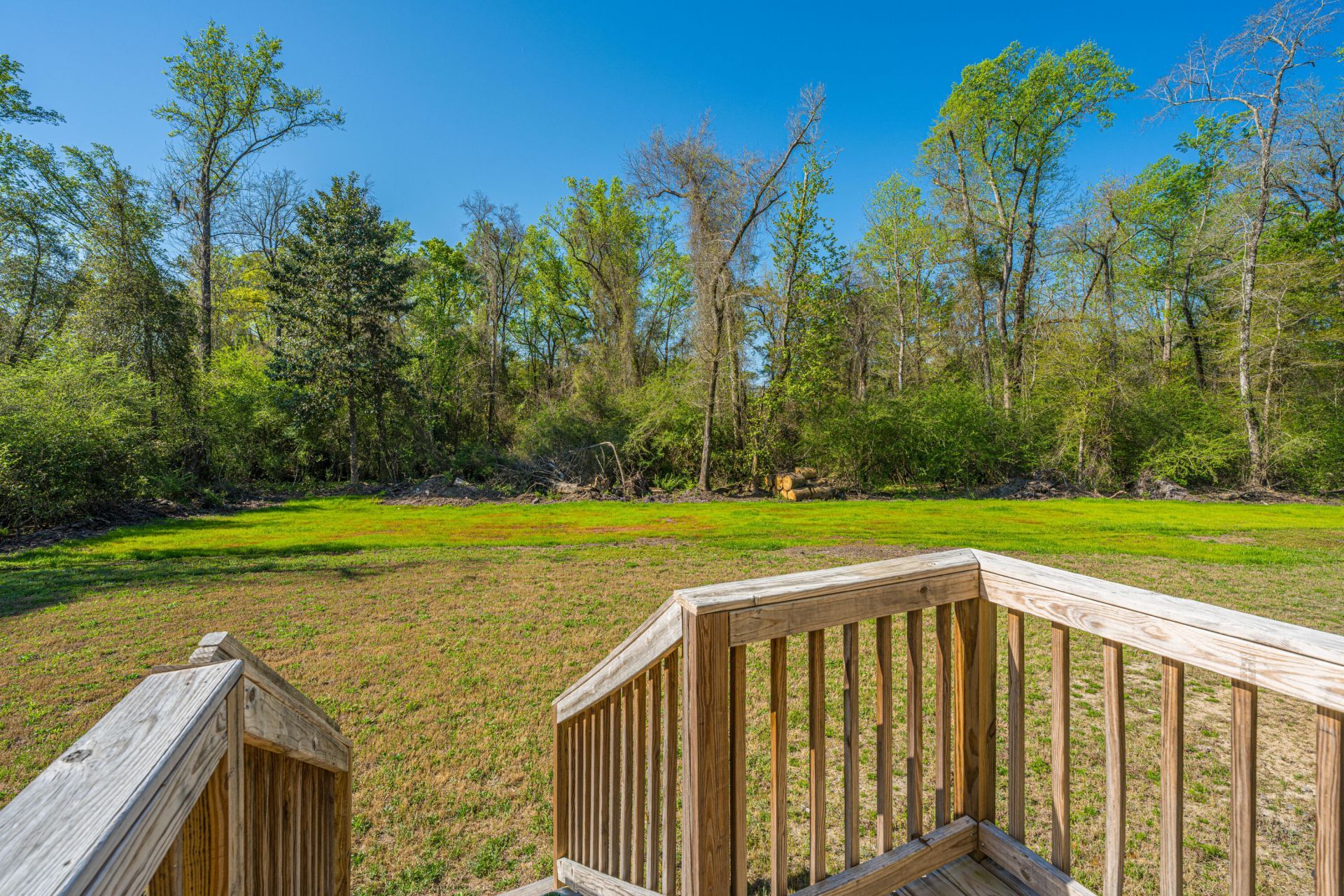 380 Rhode Drive Photo 31