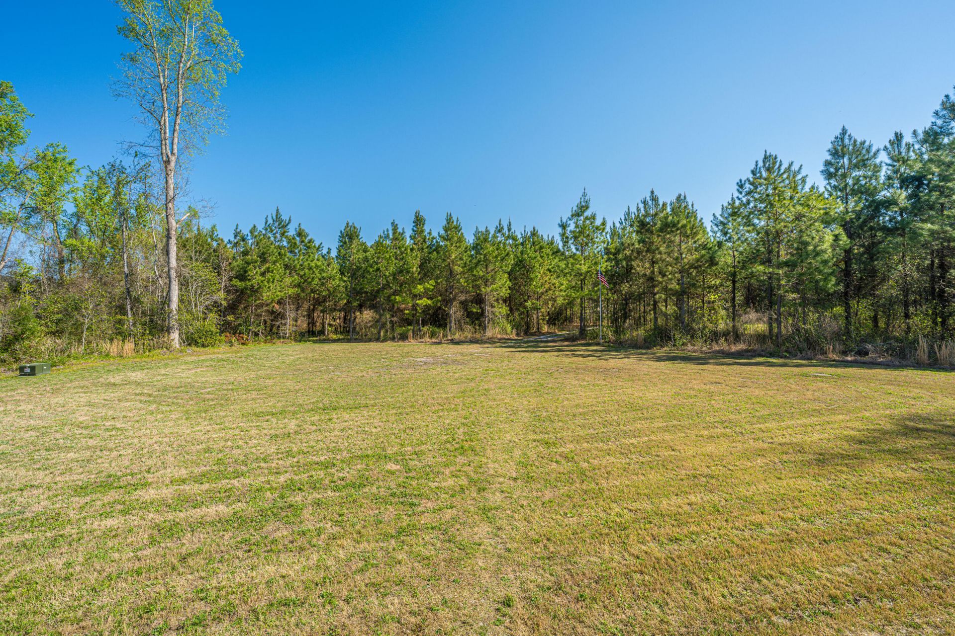 380 Rhode Drive Photo 34