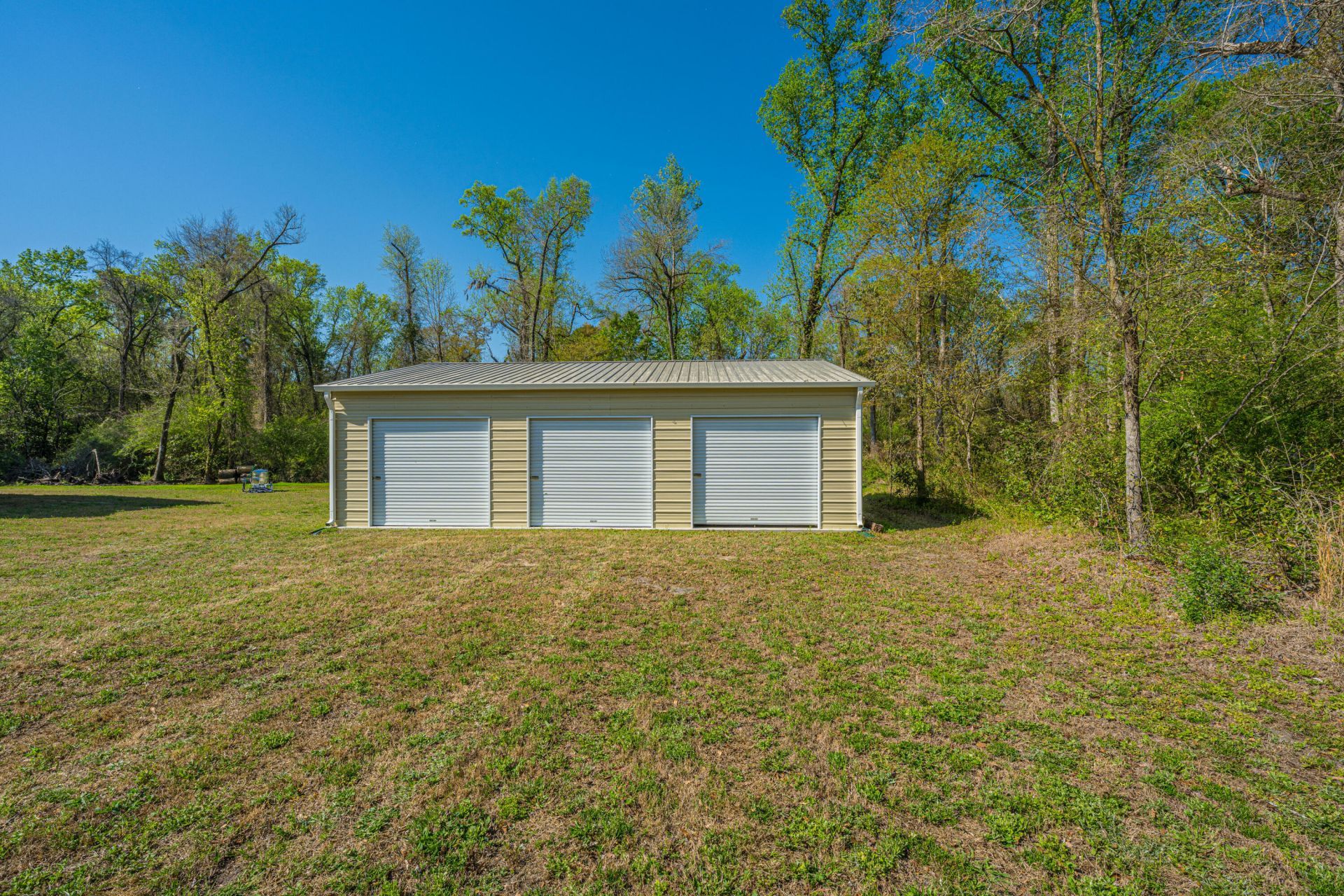 380 Rhode Drive Photo 36