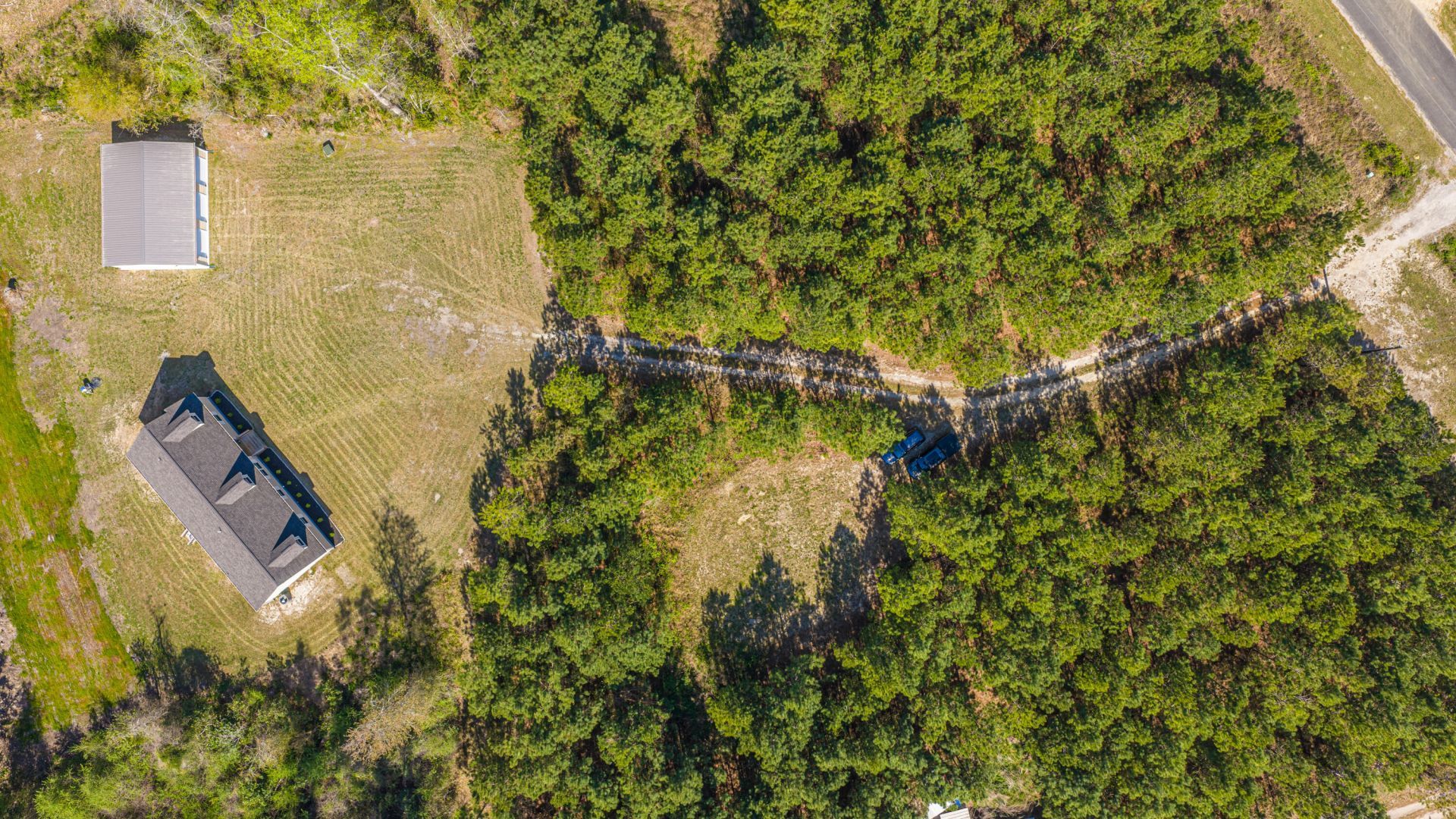 380 Rhode Drive Photo 4