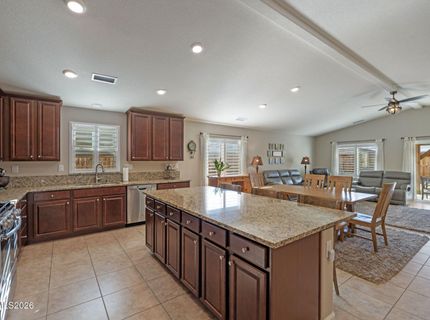 7315 Souverain Lane, Reno, NV 89506 Photo