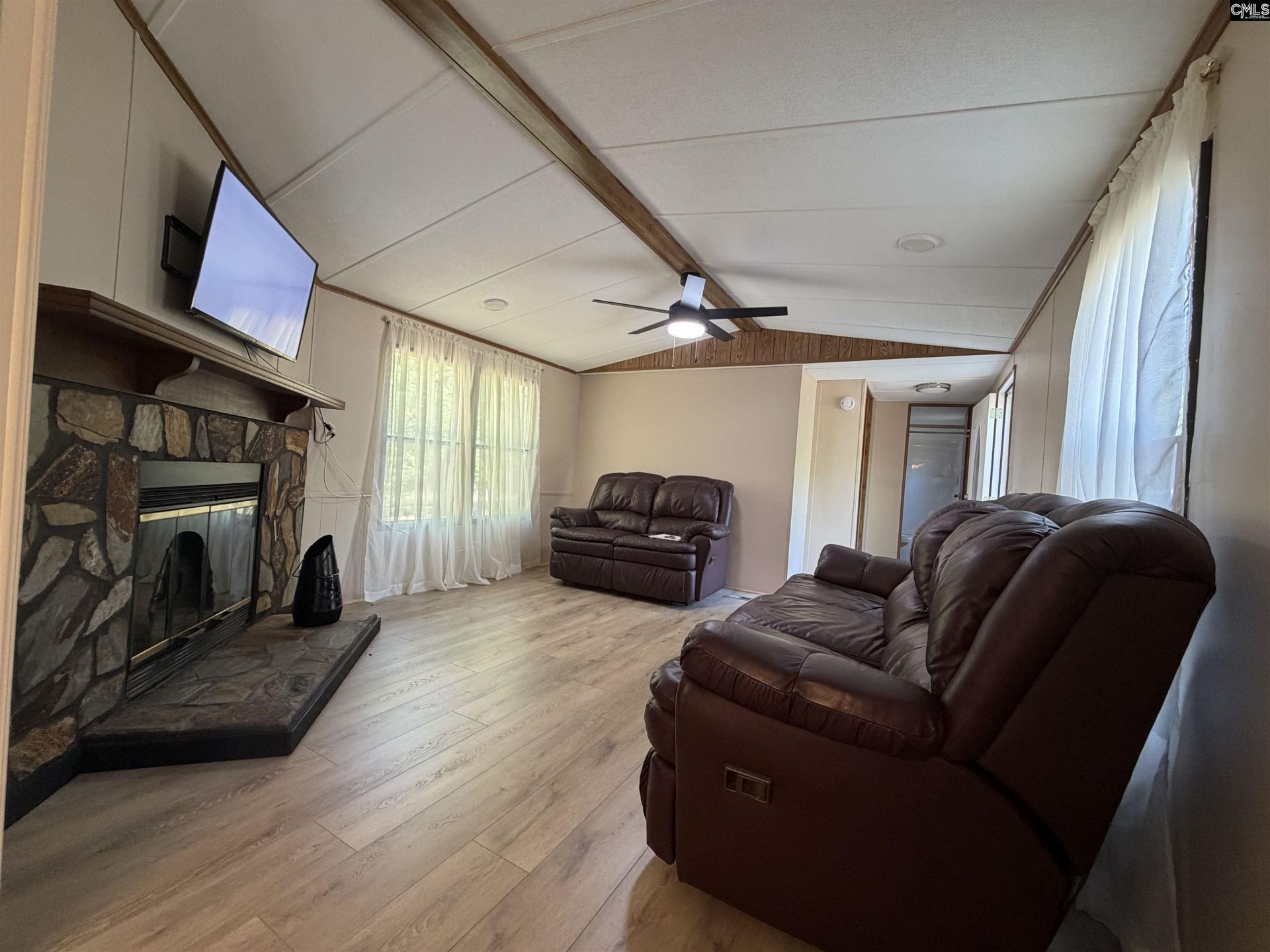 1107 Sandalwood  Photo 12