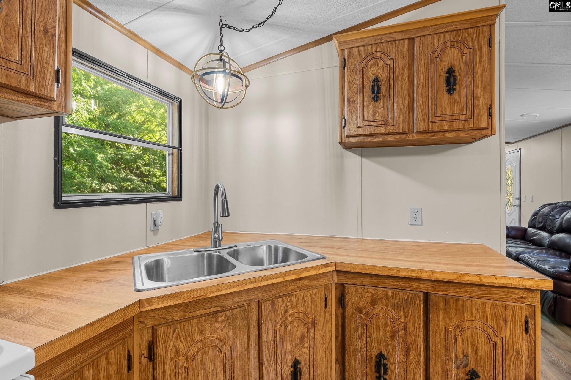 1107 Sandalwood Photo 9