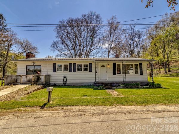 61 Indian Trail Loop , Waynesville, NC 28786